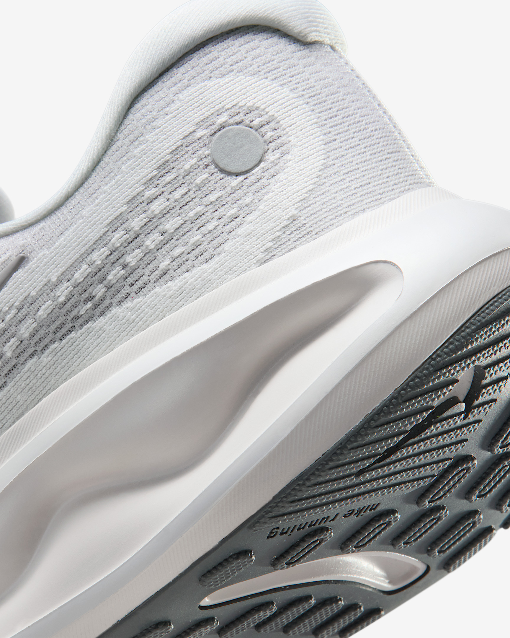 Nike Journey Run Men's Road Running Shoes - 8