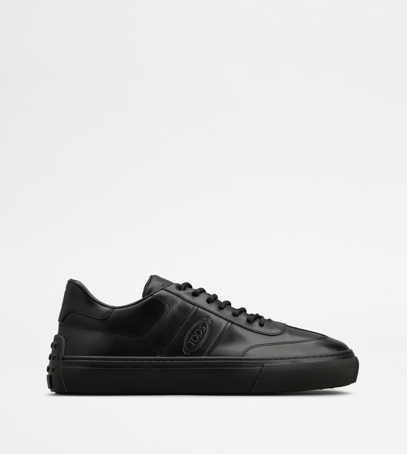 SNEAKERS IN LEATHER - BLACK 1