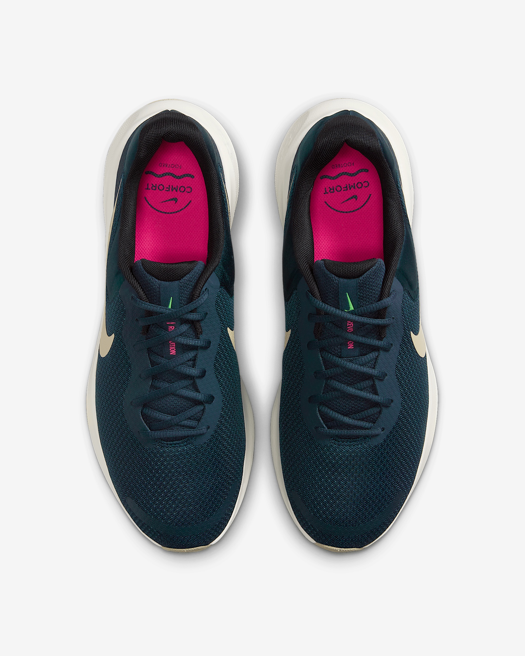 Nike Revolution 7 Men's Road Running Shoes - 4