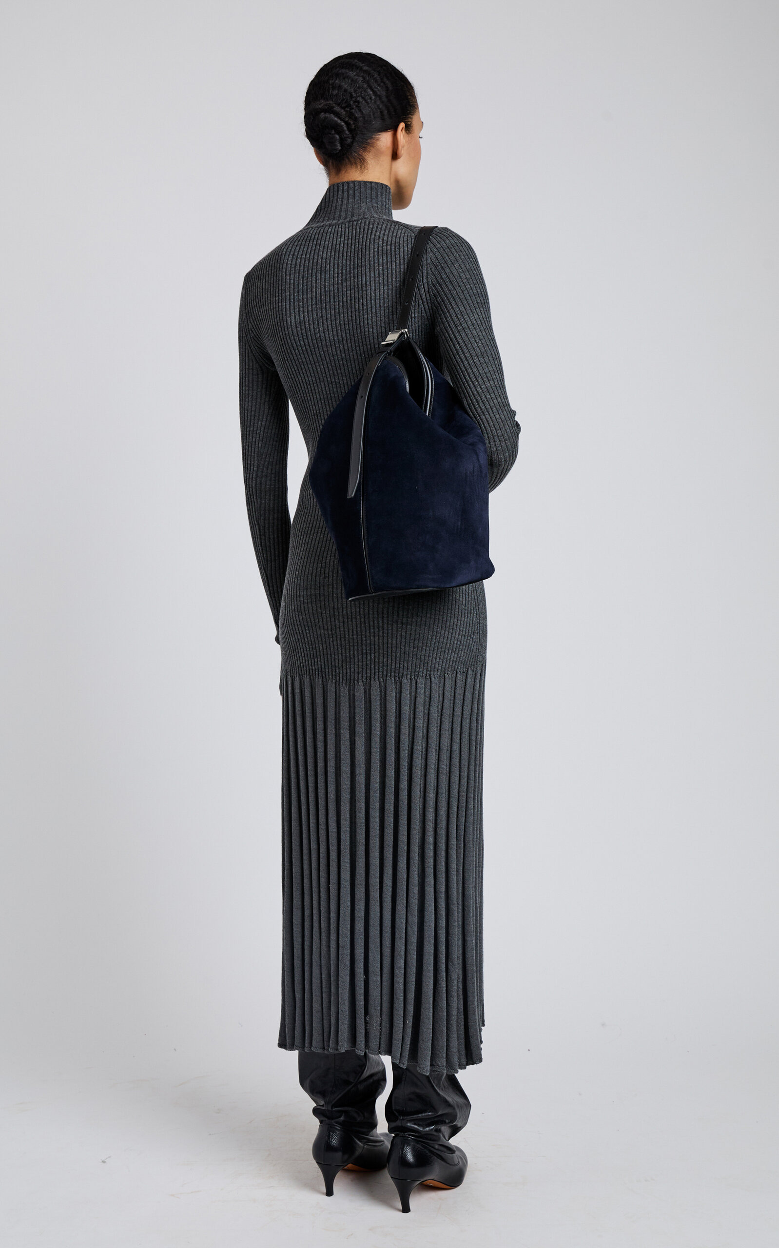 Brant Soft Suede Bucket Bag navy - 3