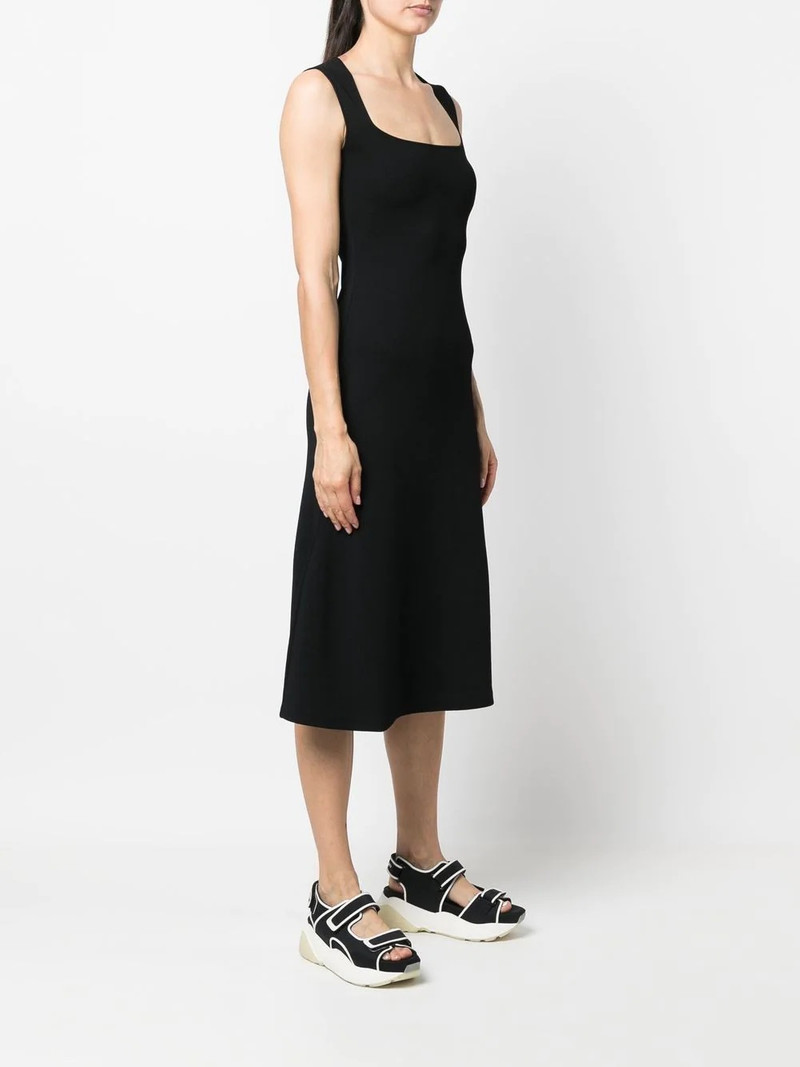 사각 목 sleeveless flared 드레스 3