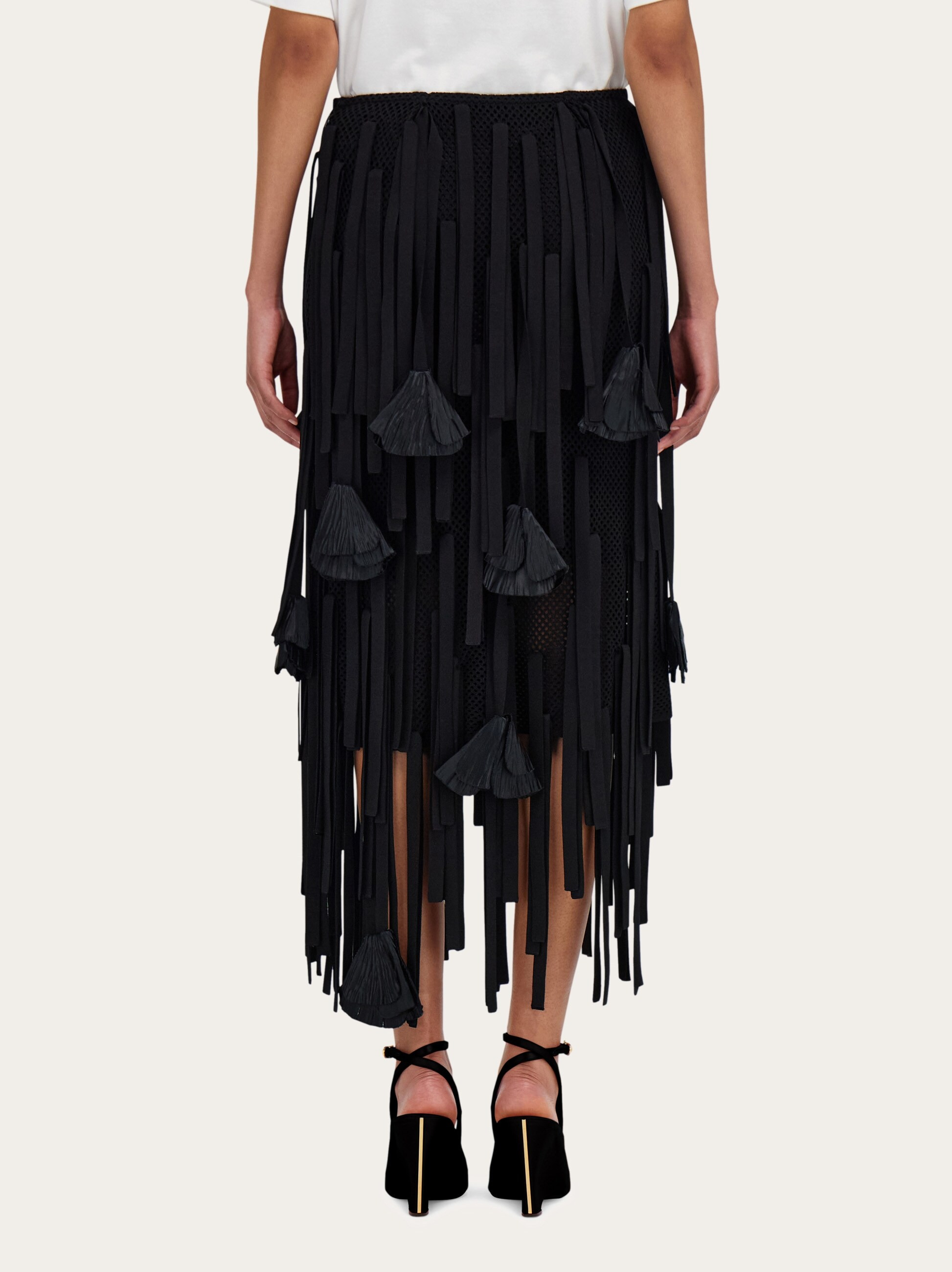 Mesh skirt with flower detail - 4