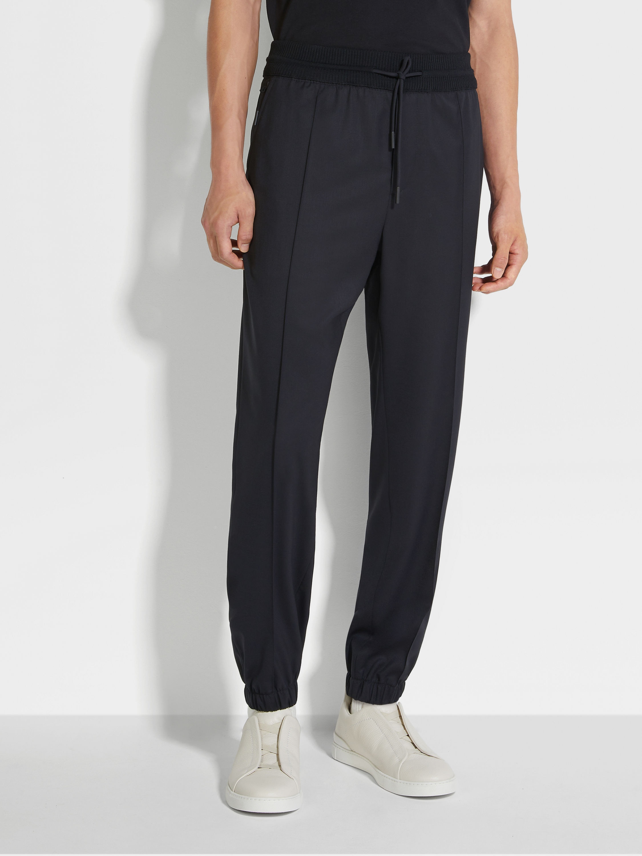 BLACK HIGH PERFORMANCE™ WOOL JOGGERS - 5