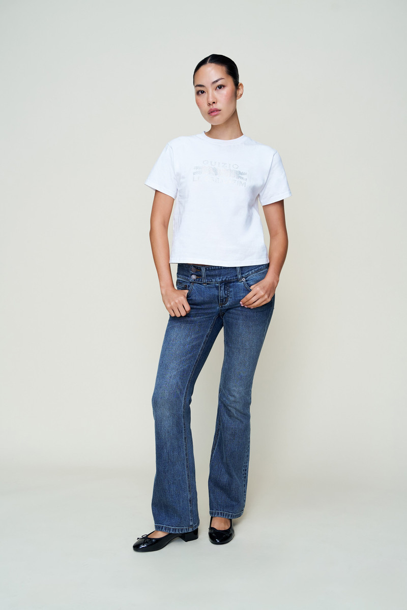 GUIZIO UNISEX FIT TEE outlook