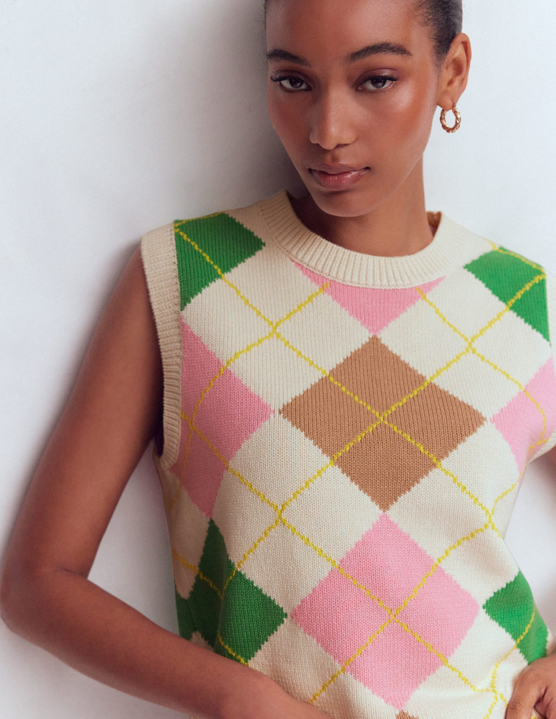 Lucy Cotton Vest-Green, Pink Argyle 5