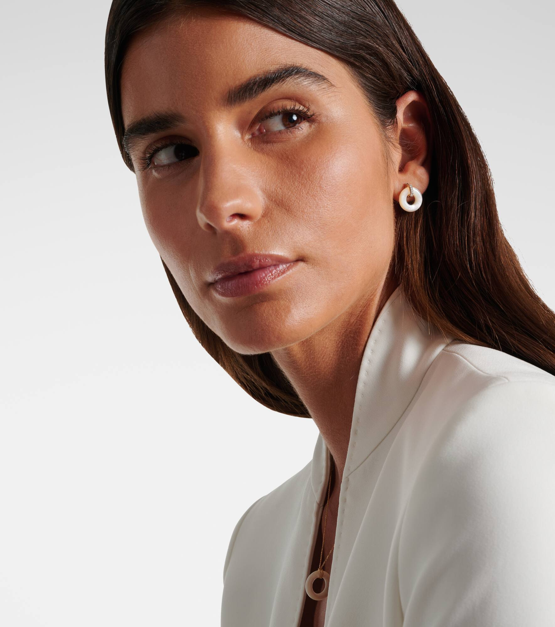 14kt gold earrings with mother-of-pearl and diamonds - 2