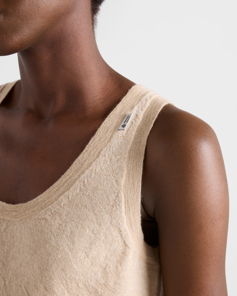 Cashmere tank top 3