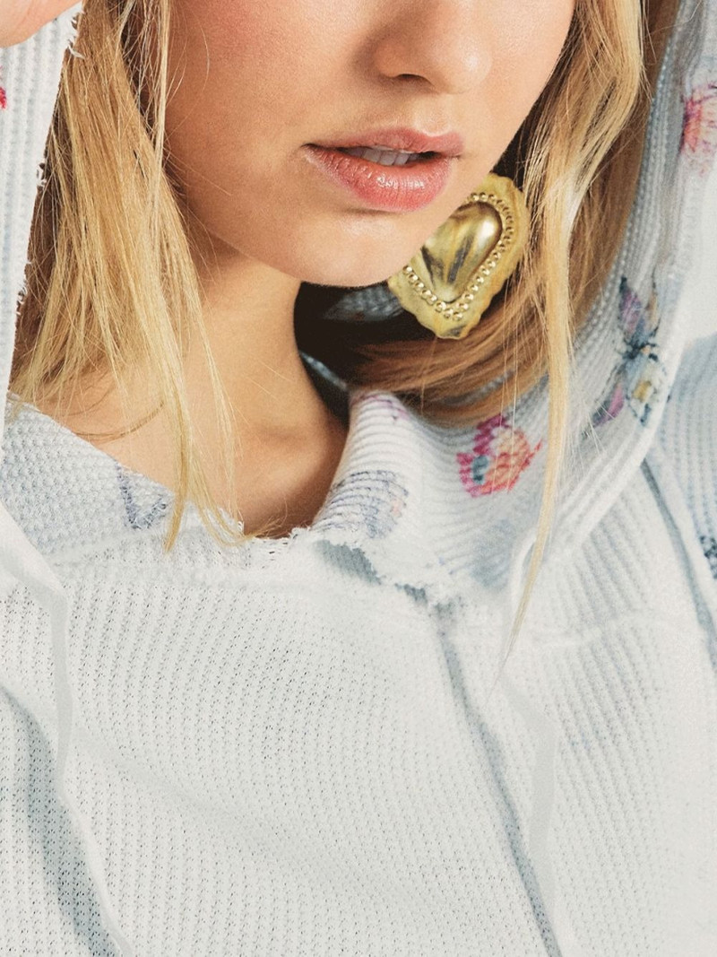 ruffled-detail butterfly-print hoodie 4