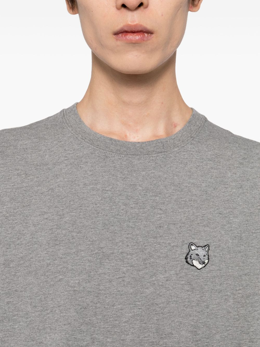 bold fox head patch T-shirt - 4
