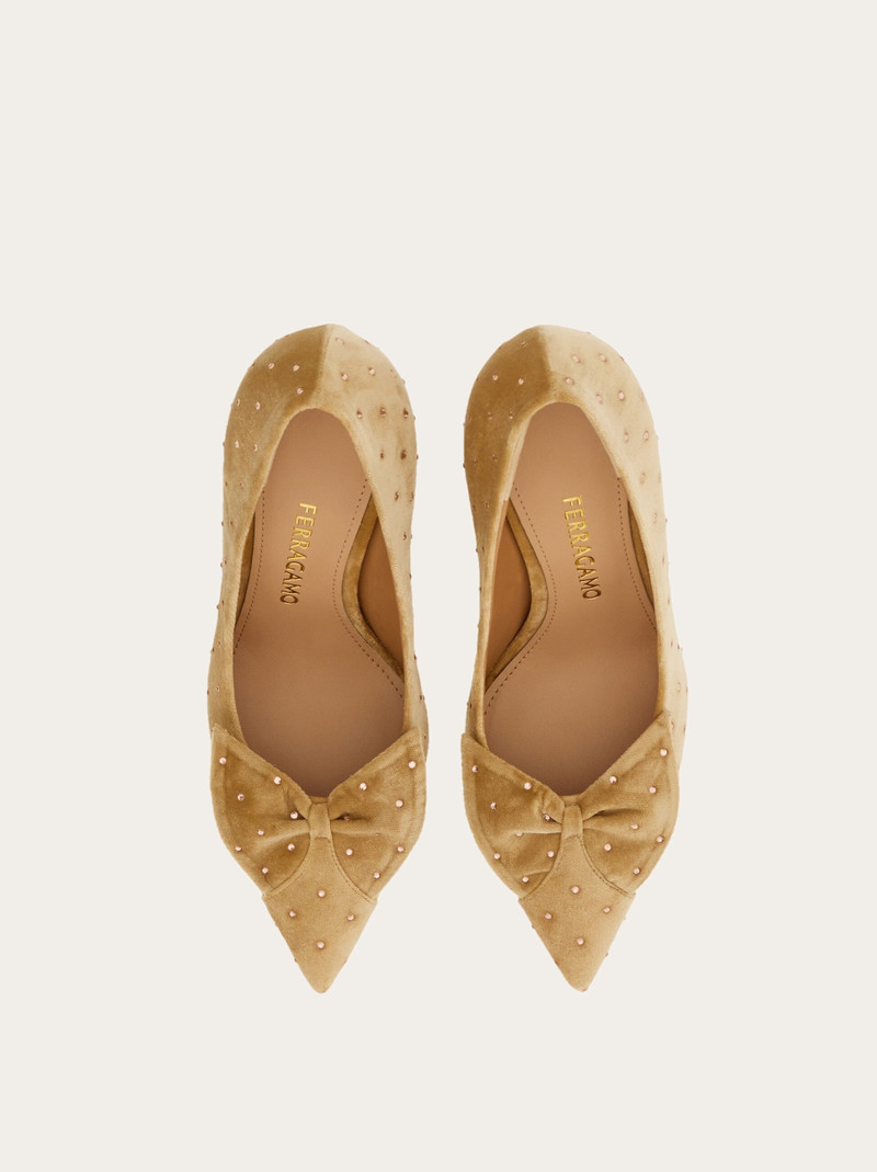 FERRAGAMO Mid heel pump with bow detail outlook