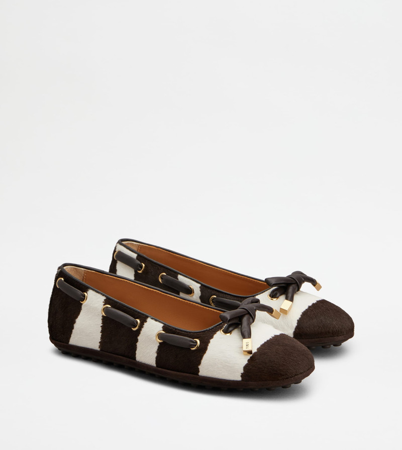 BALLERINAS IN PONY EFFECT LEATHER - BROWN, WHITE 2