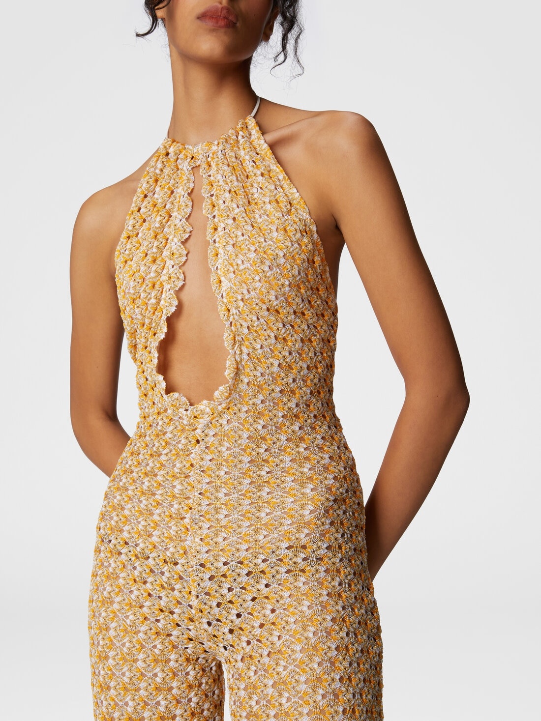 Long jumpsuit with drop neckline and cut-out detail - 4