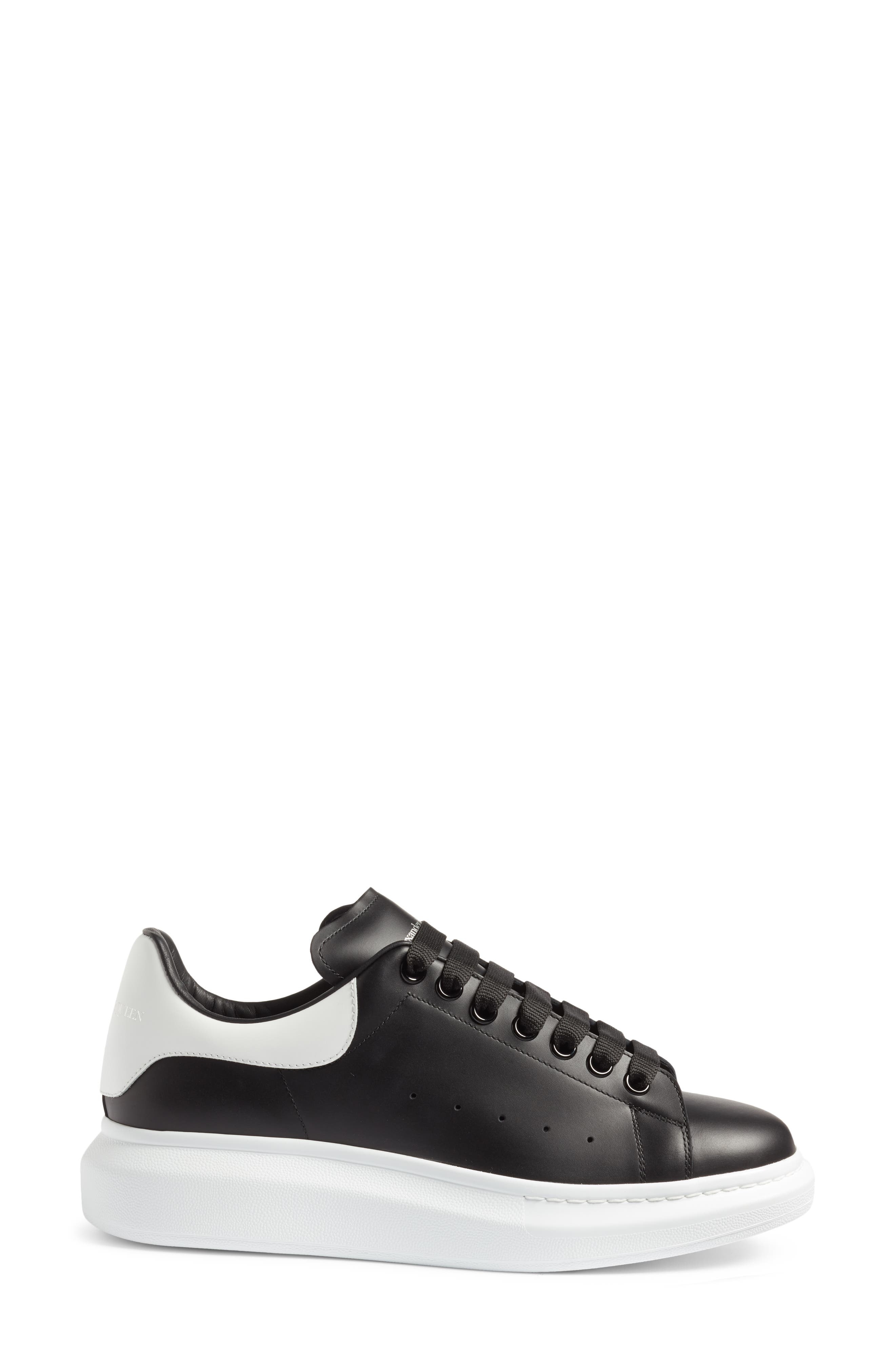 Oversized Sneaker - 3