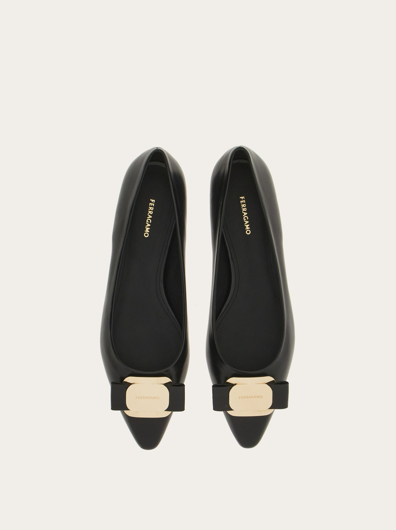 FERRAGAMO New Vara plate ballet flat outlook