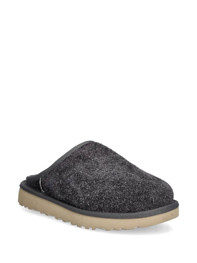 UGG Classic Shaggy slippers outlook