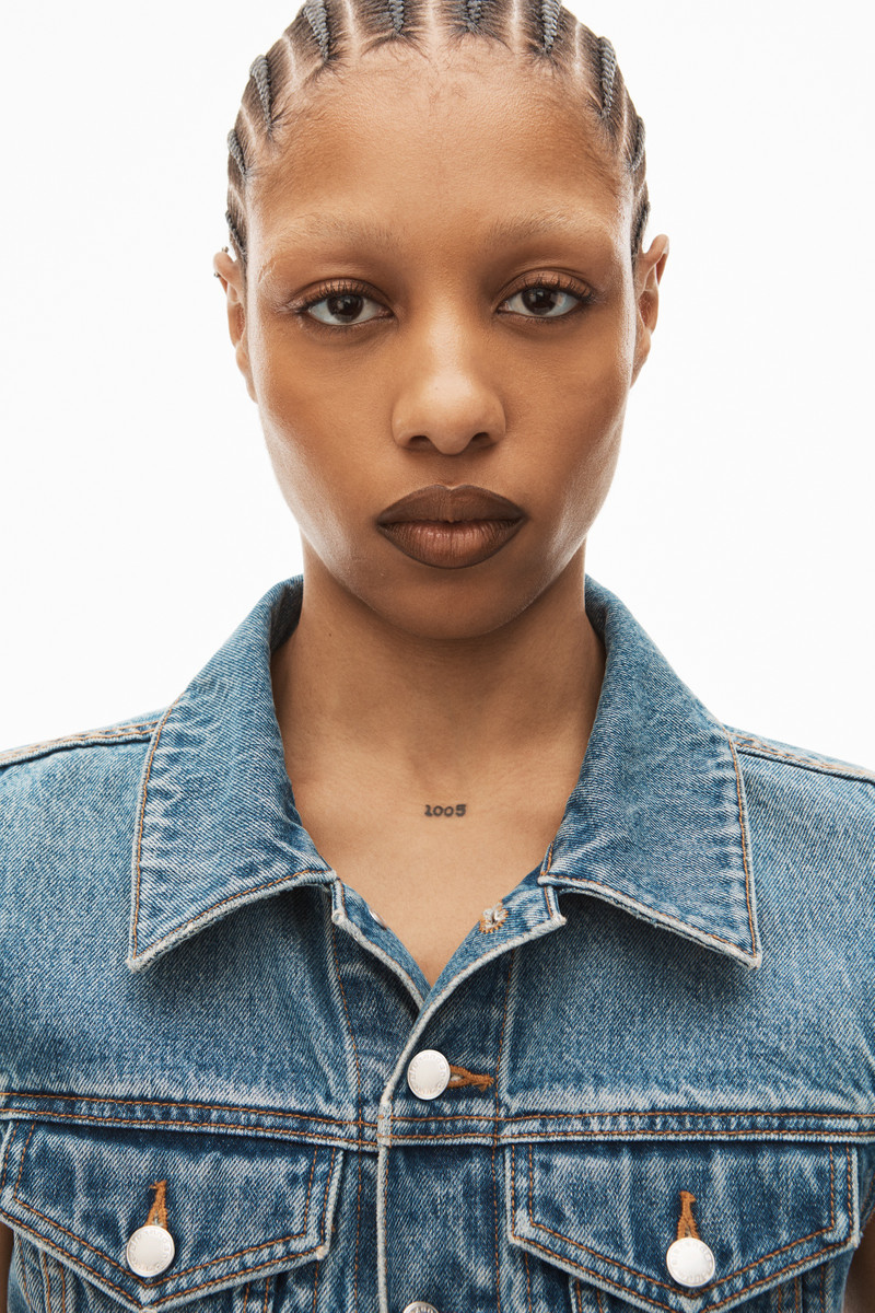 SHRUNKEN TRUCKER VEST IN DENIM 4