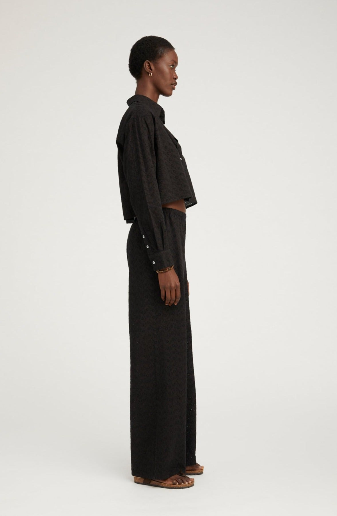 BLACK EYELET CROPPED BUTTON DOWN - 3