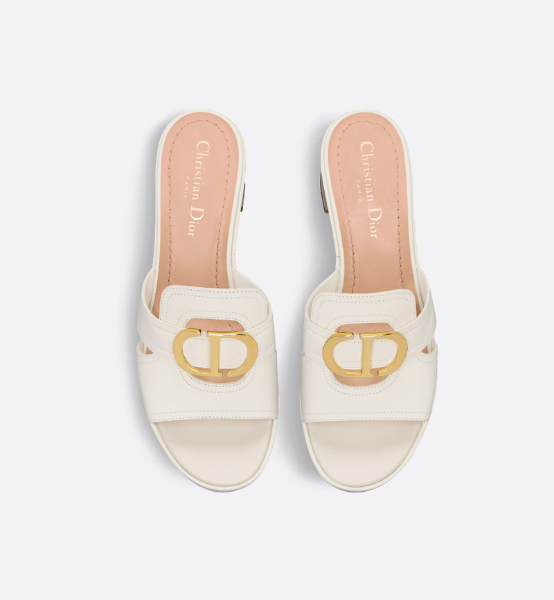 30 Montaigne Platform Slide 5