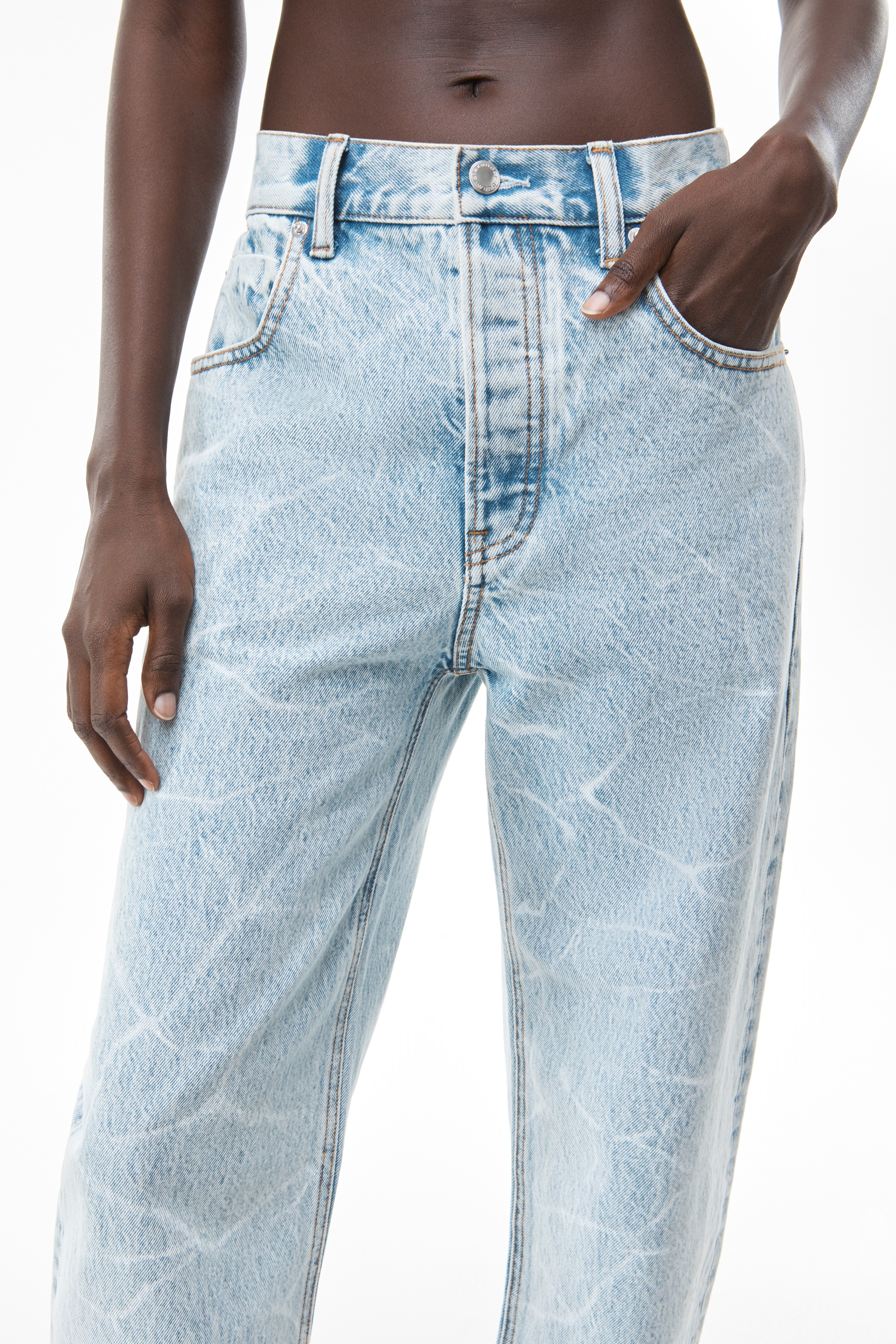 SKATER JEAN IN PEBBLE BLEACH DENIM - 4