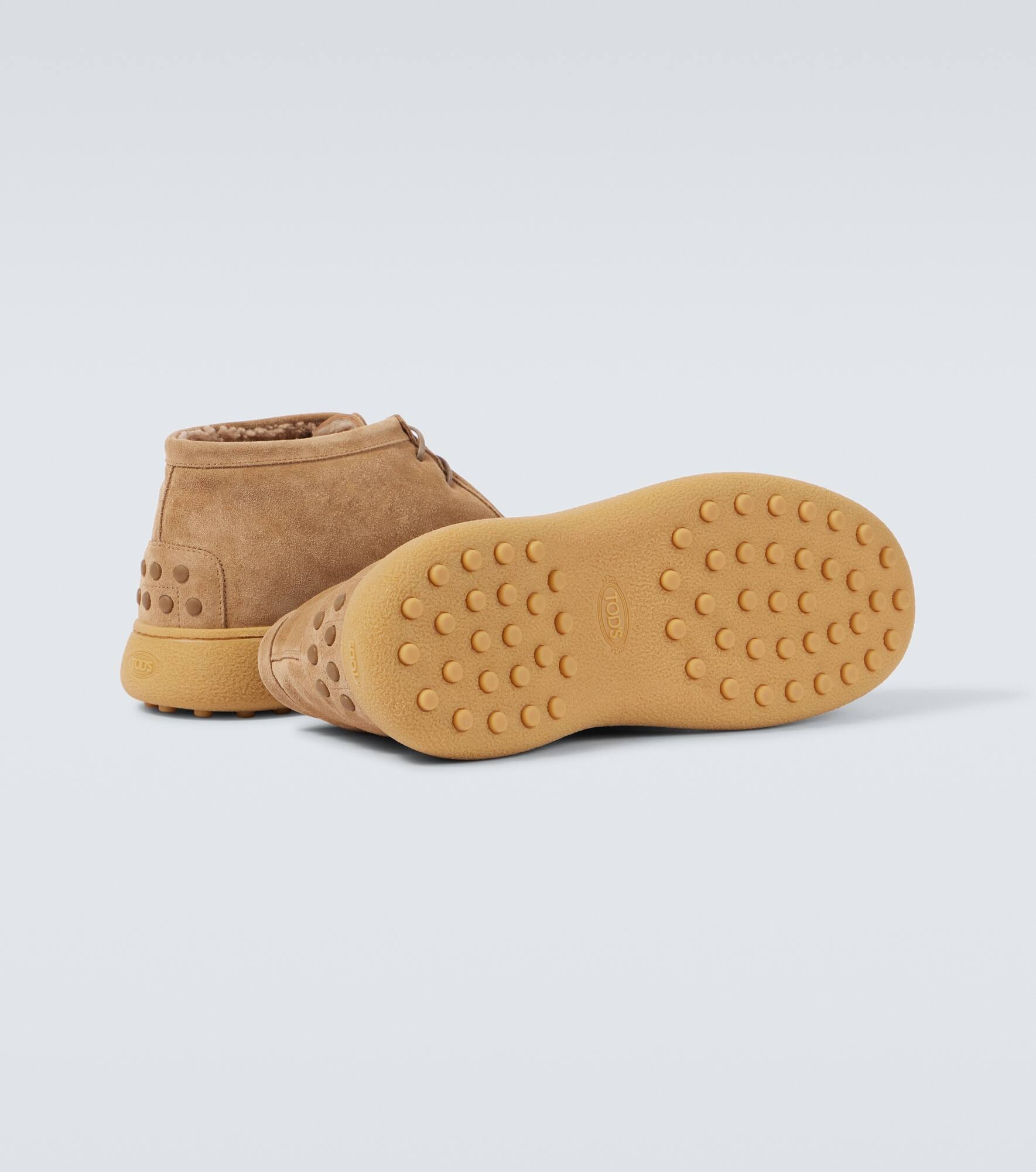 Suede lace-up boots - 7