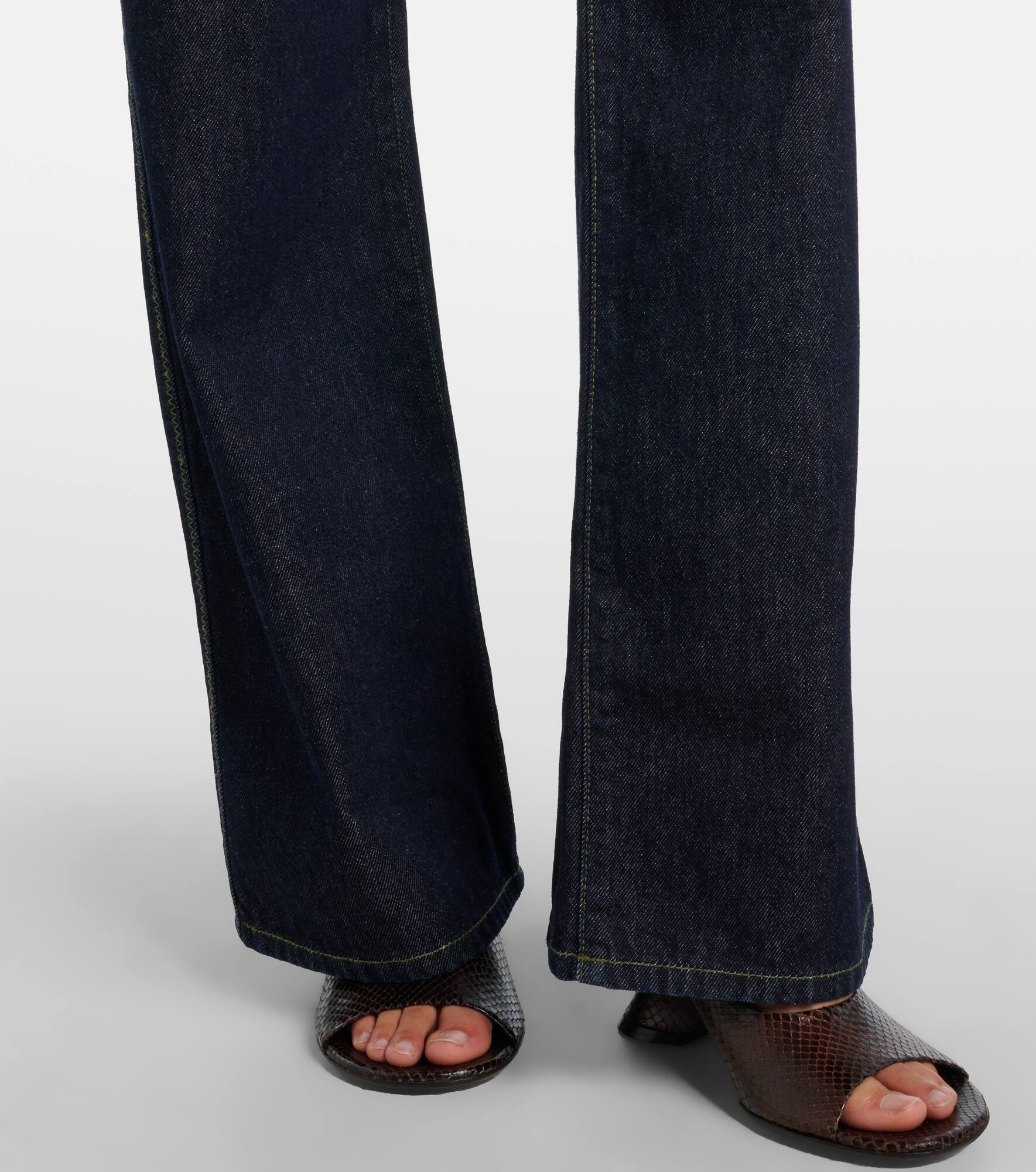 High-rise wide-leg jeans - 5