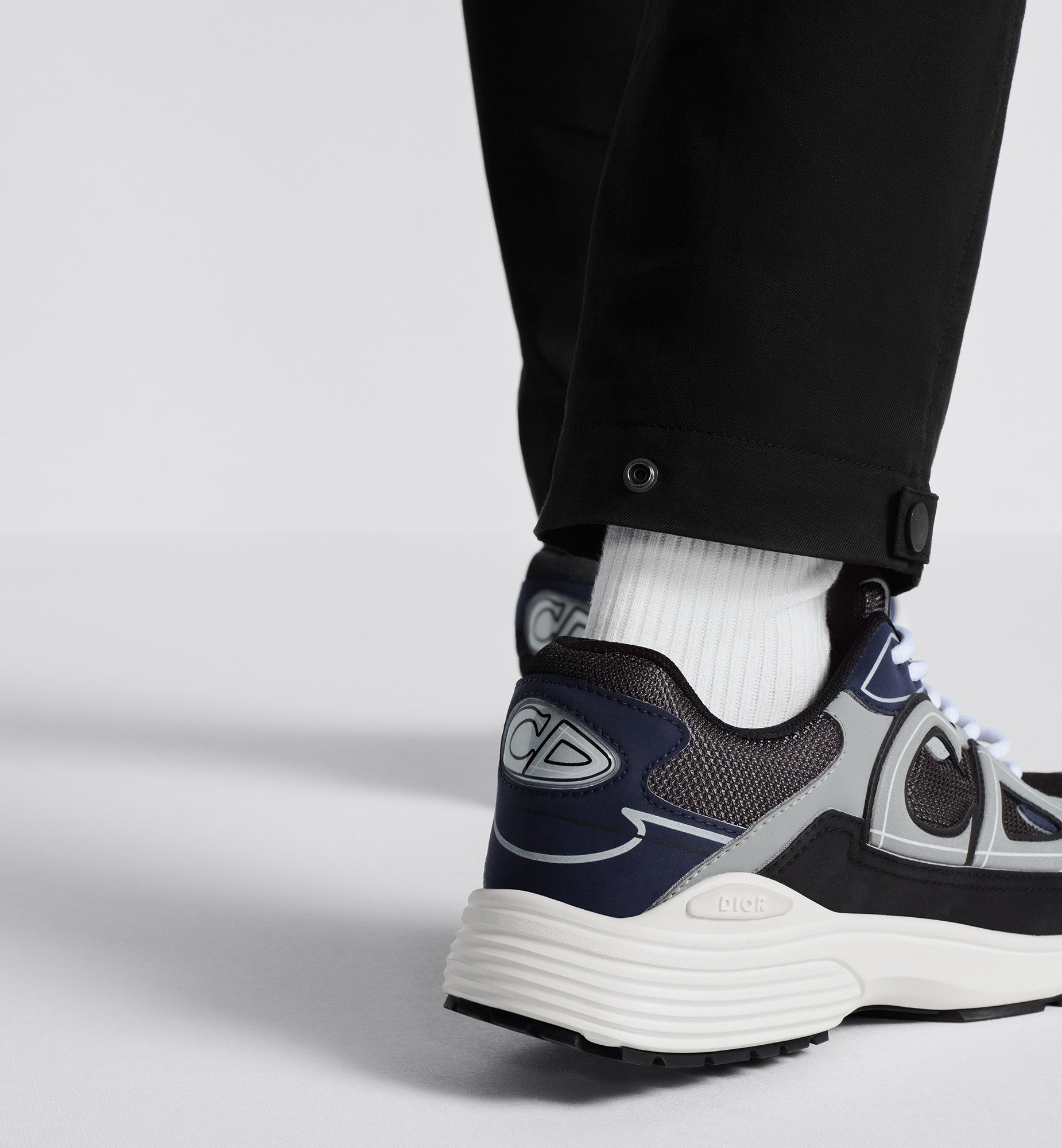 B30 Sneaker - 3