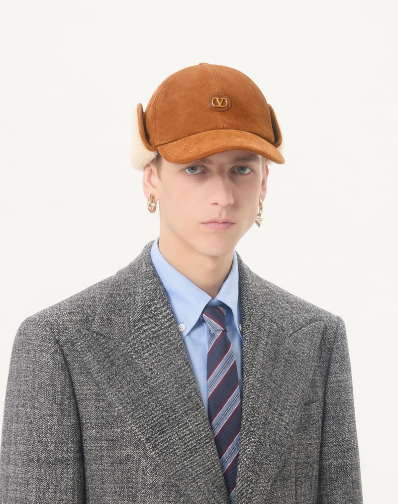 Valentino VALENTINO GARAVANI VLOGO SIGNATURE BASEBALL CAP IN SUEDE AND SHEEPSKIN outlook