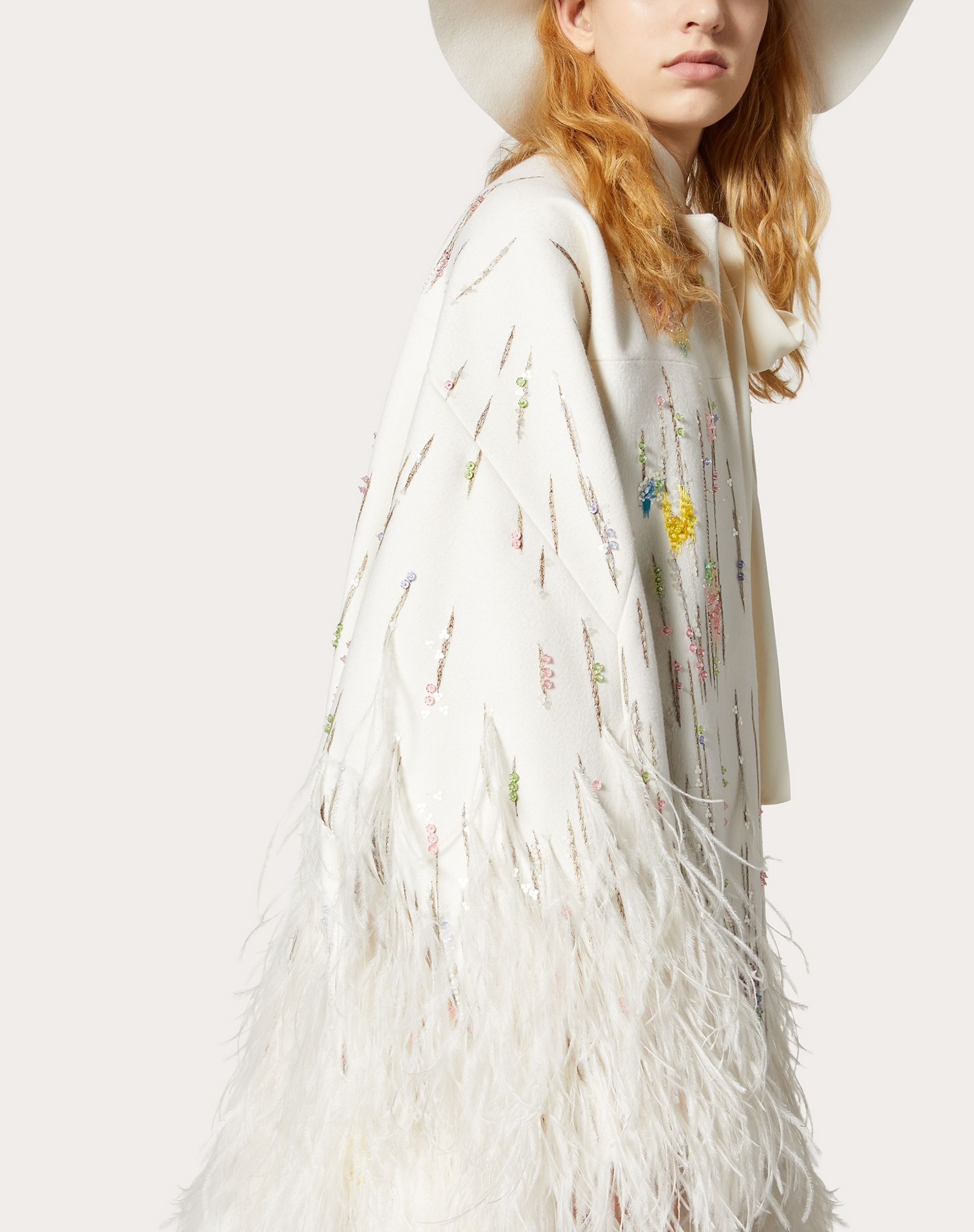 Compact Drap Coat with Feather Embroidery - 5