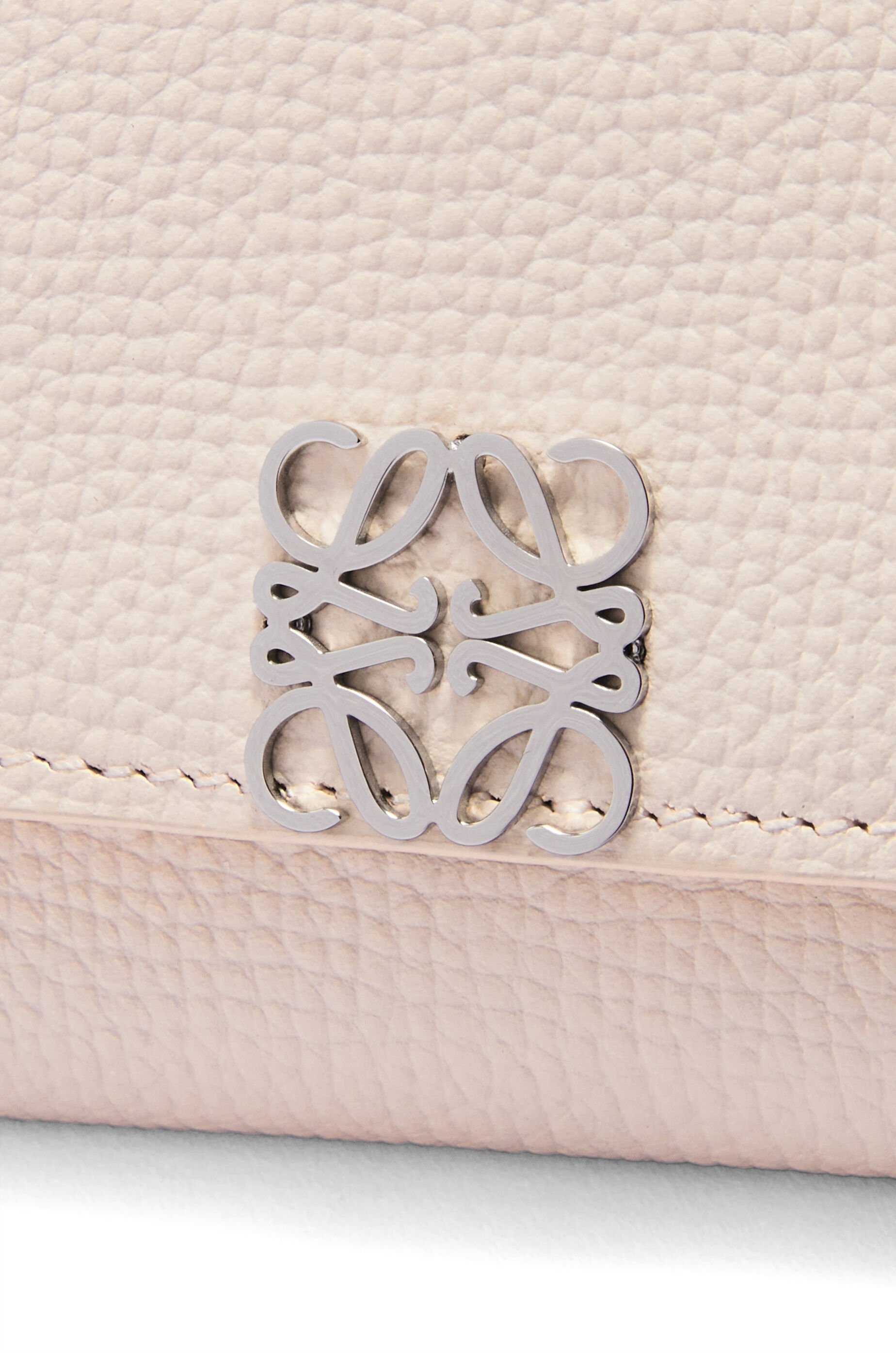 Anagram small vertical wallet in pebble grained calfskin - 5
