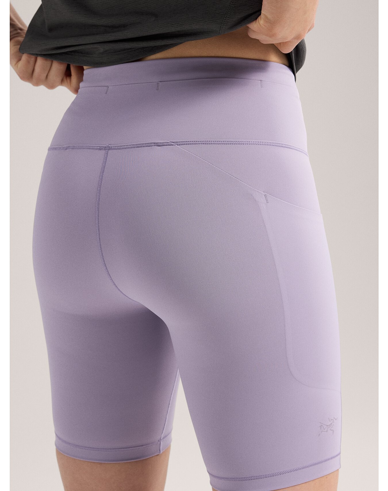 Essent High-Rise Short 8" - 3