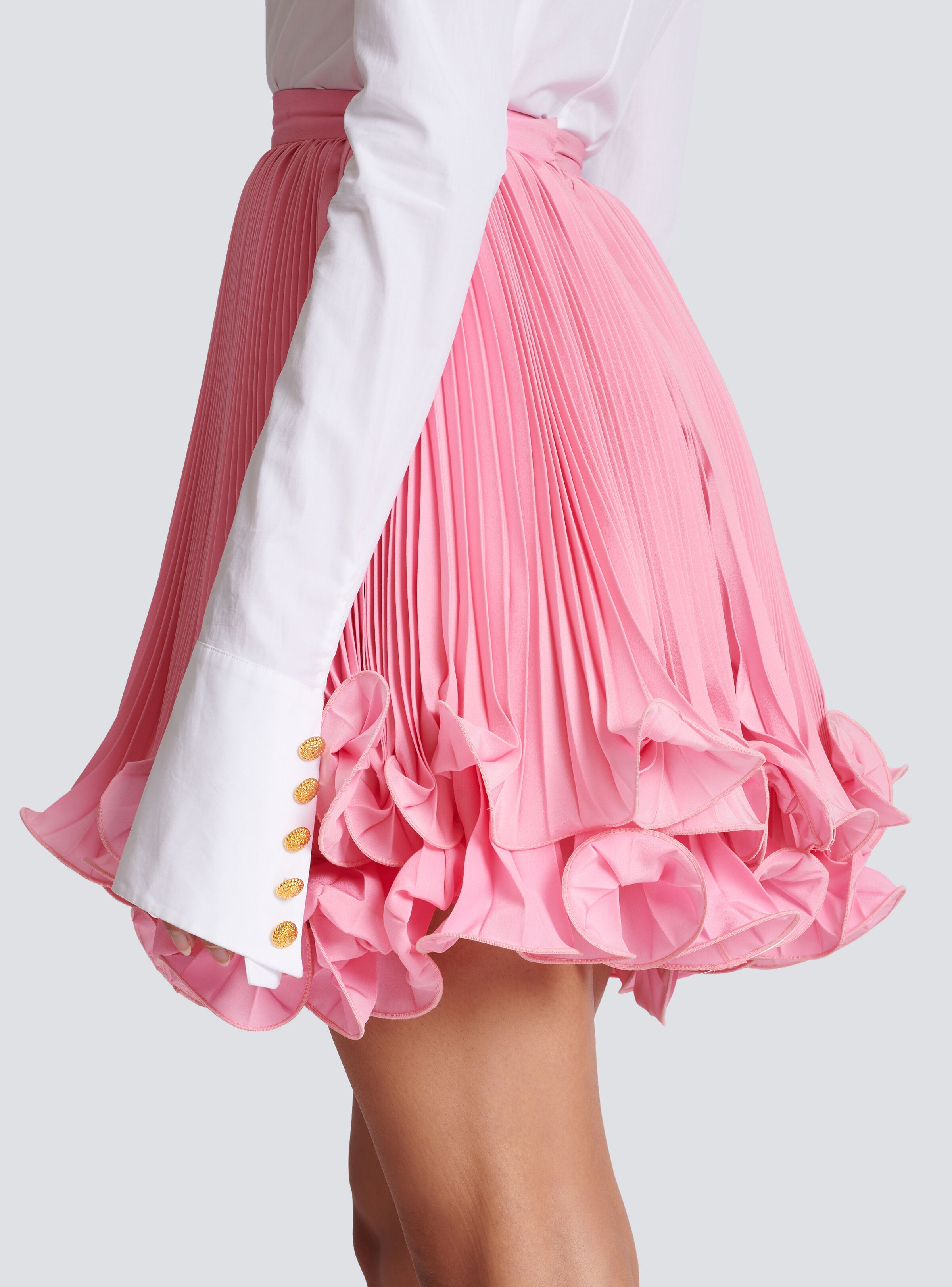 Pleated skirt with ruffles - 6