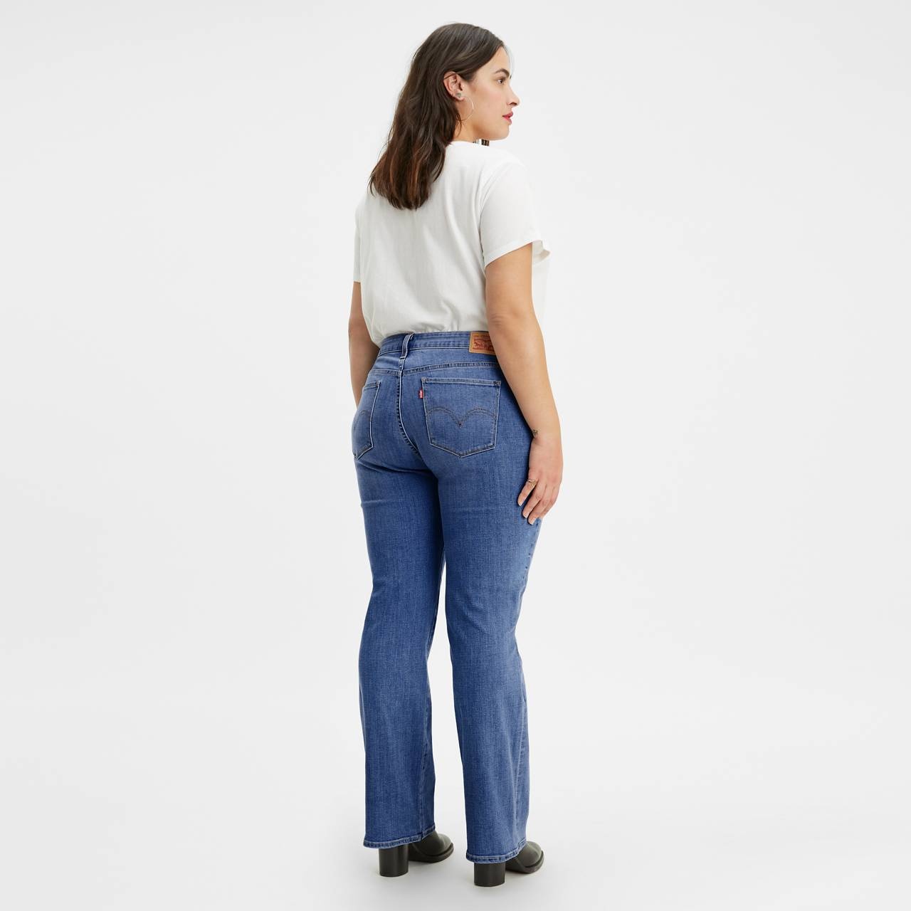 CLASSIC BOOTCUT WOMEN'S JEANS (PLUS SIZE) - 4