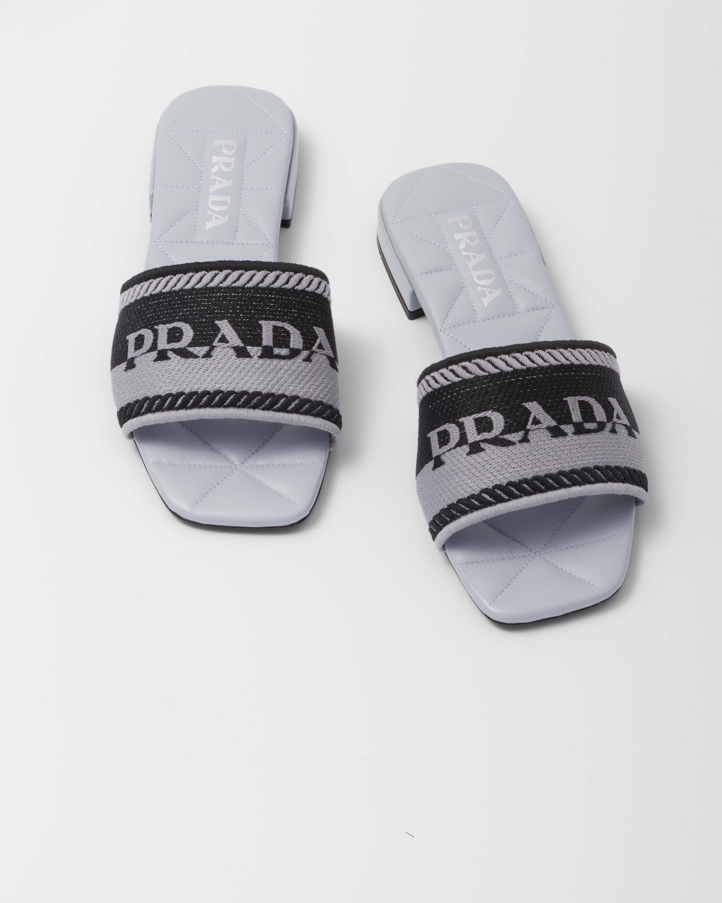 Embroidered fabric slides - 4