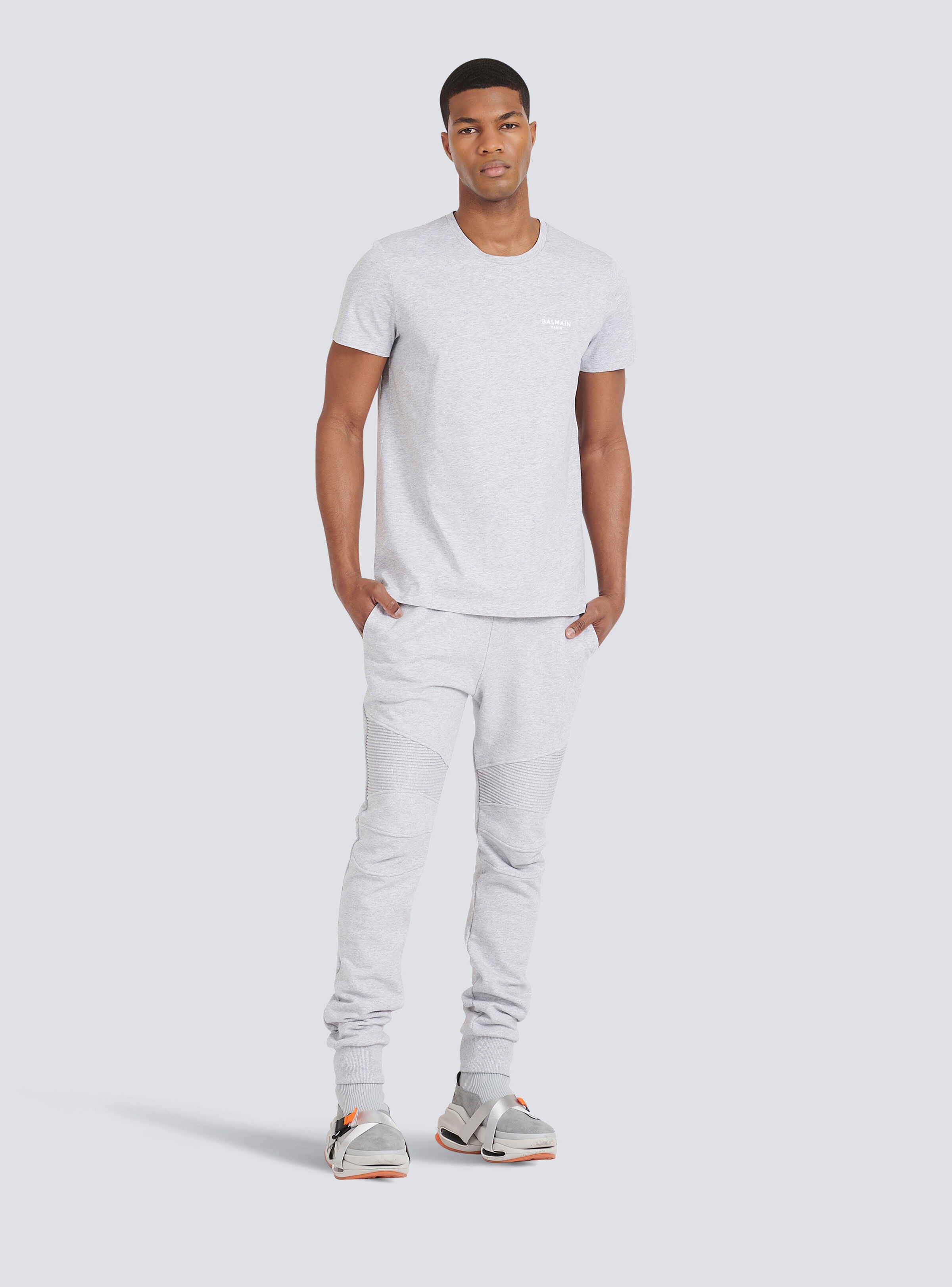 Eco-designed cotton sweatpants with flocked Balmain Paris logo - 2