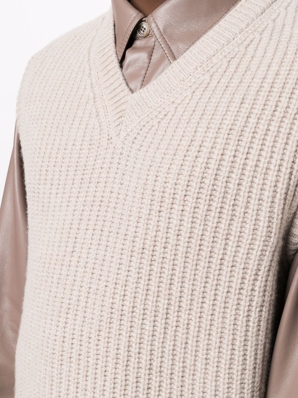 V-neck sweater vest - 5