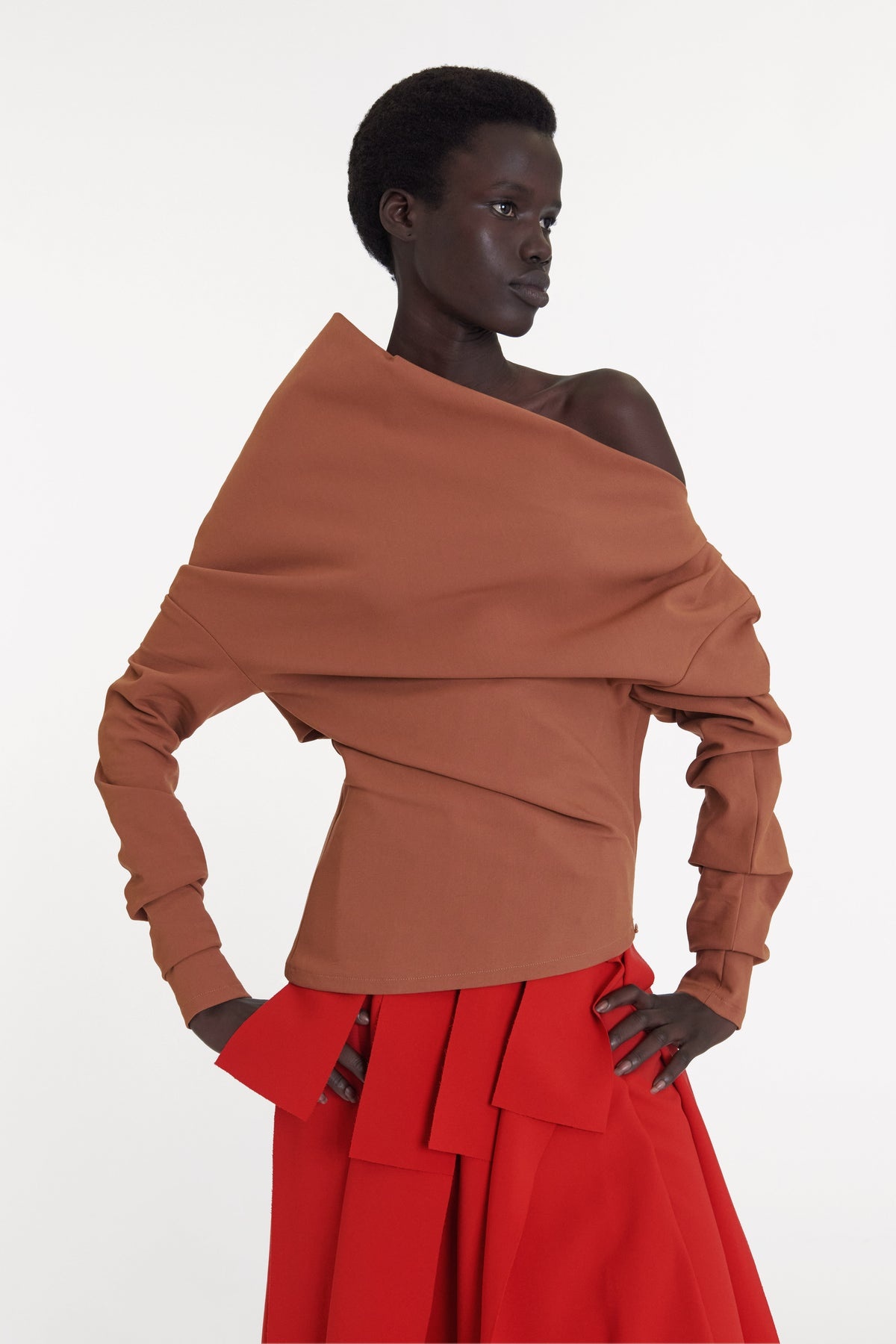 OFF SHOULDER ASYMMETRIC LONGSLEEVE TOP GINGER - 6