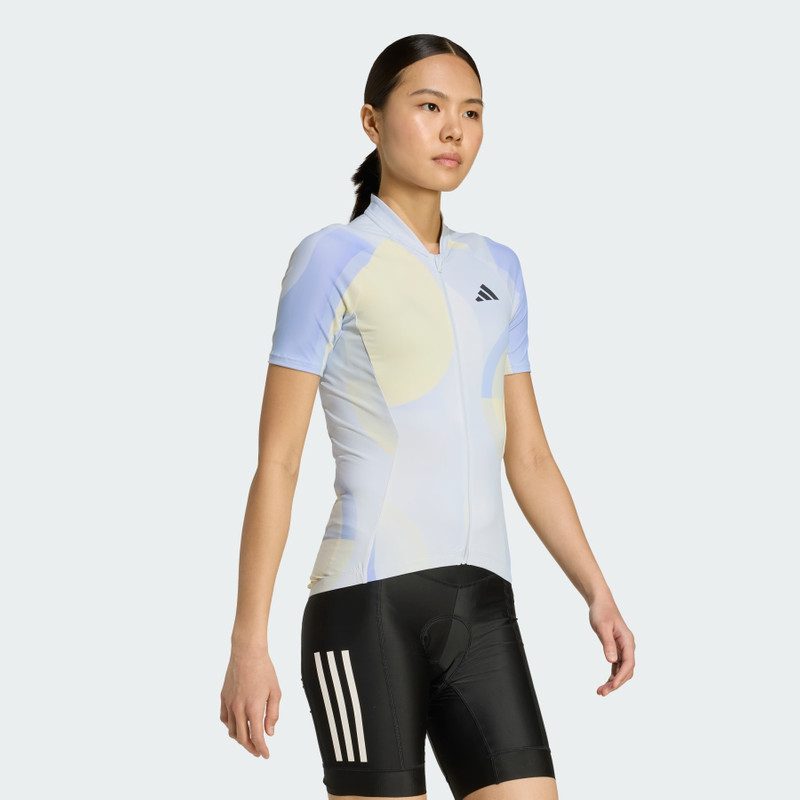 Essentials 3-Stripes Light In Motion Graphic Jersey 4