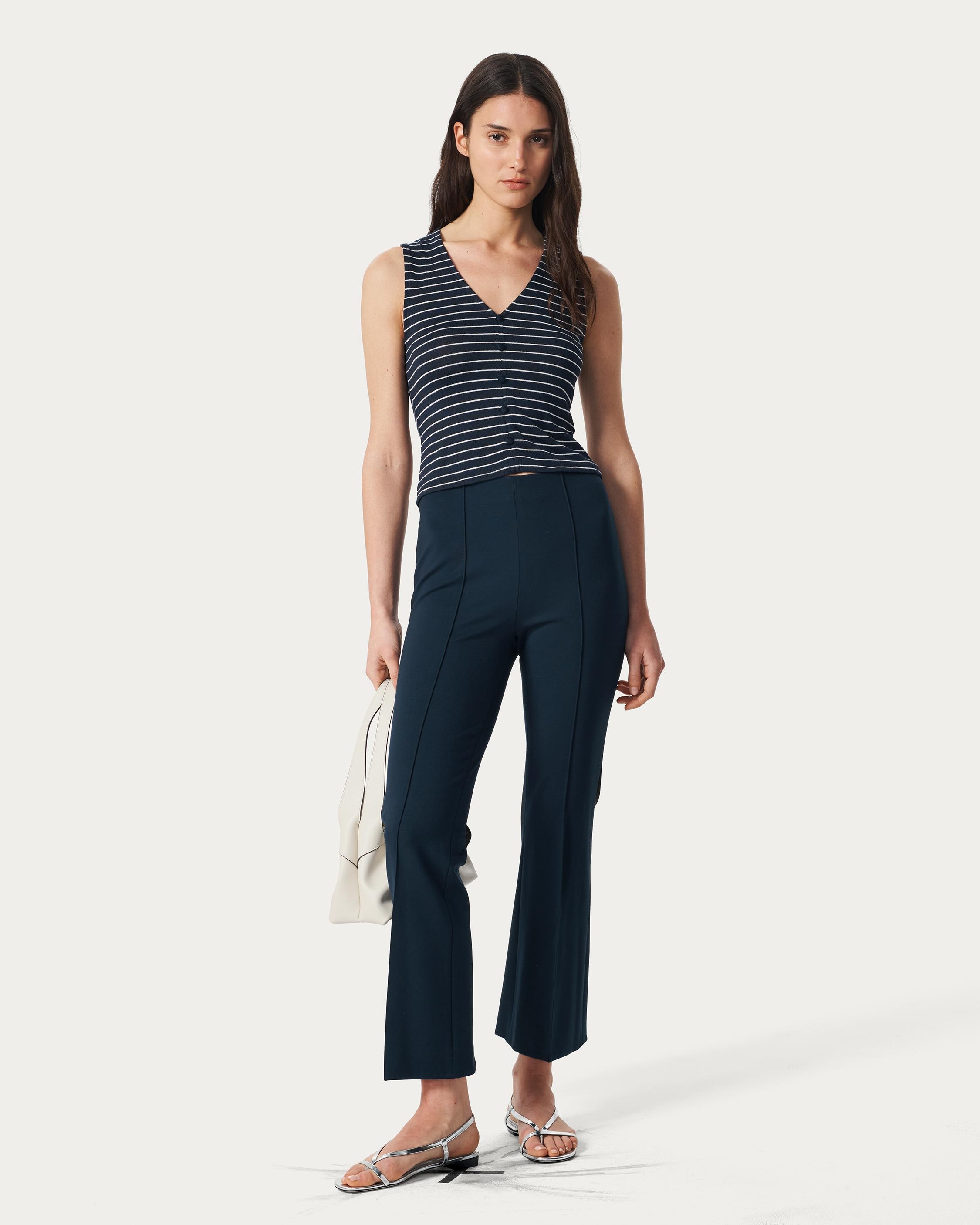 Irina Kick Flare Pants
Refine Knit - 2