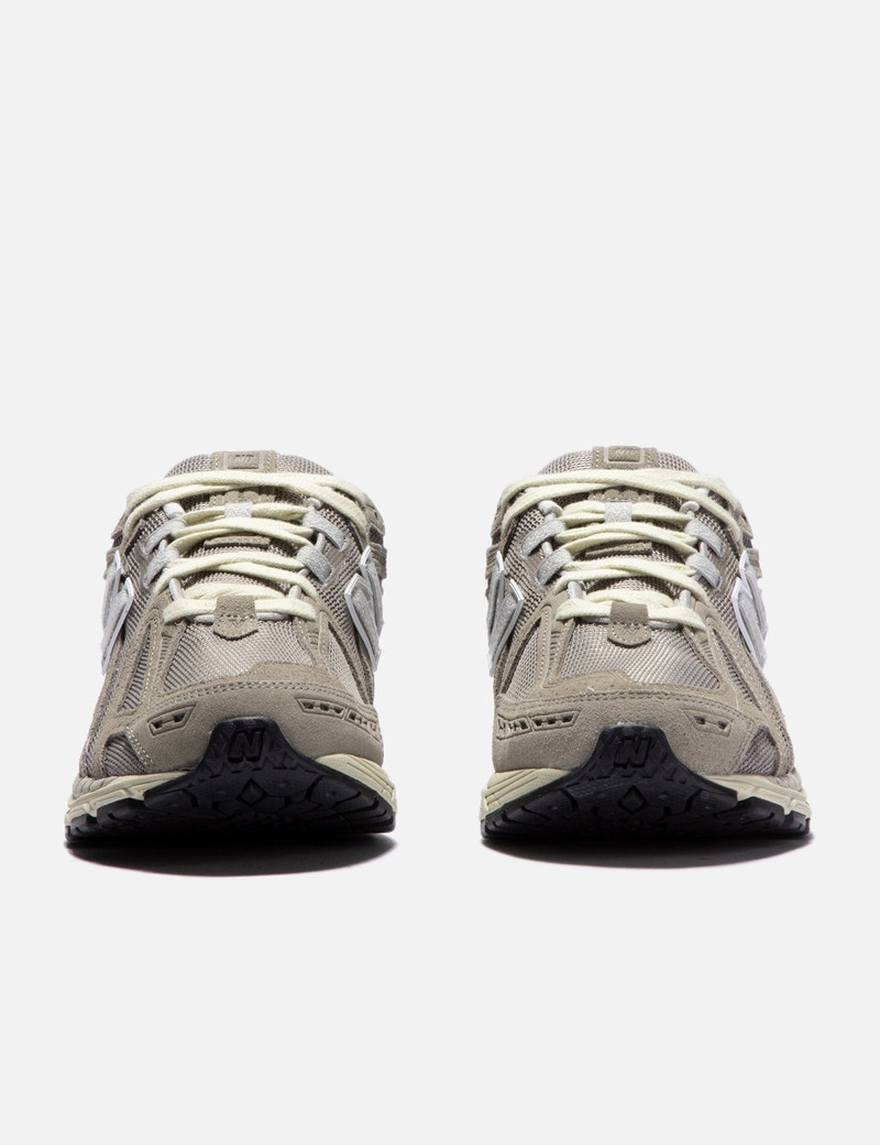 New Balance 1906R outlook