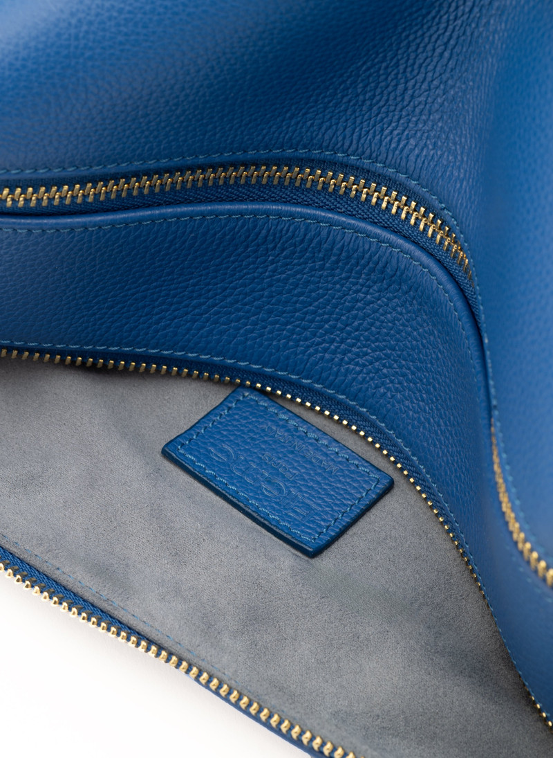 Trousse Pebbled Leather Azure Blue 5