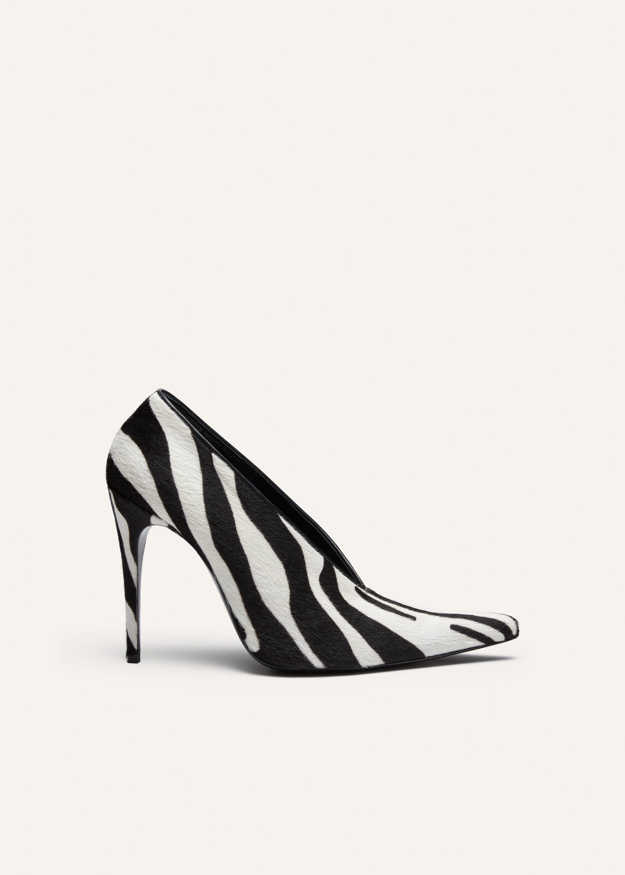 Pointed pumps in zebra print hair - 1