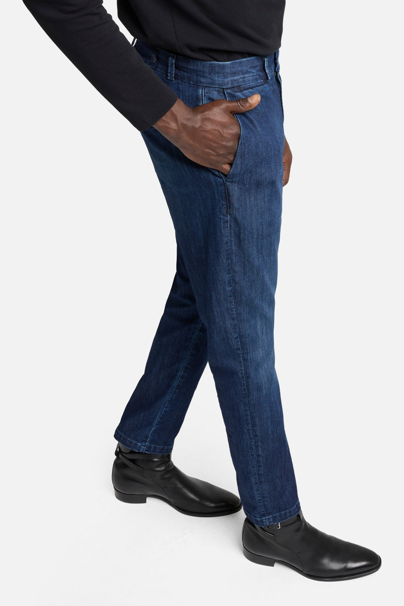 Airweft Chino in Rialto 7