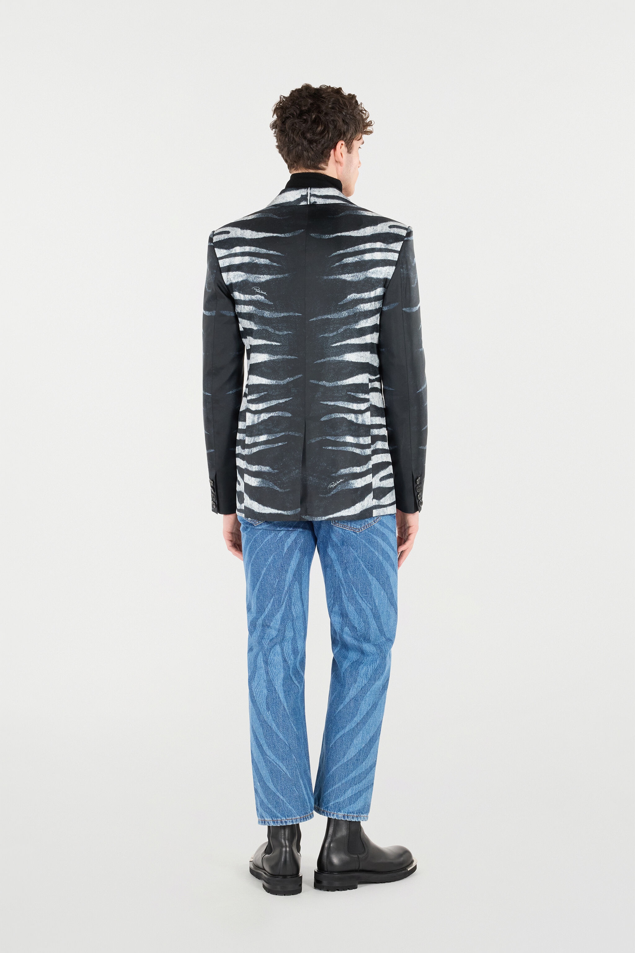 Zebra-Print Blazer - 4