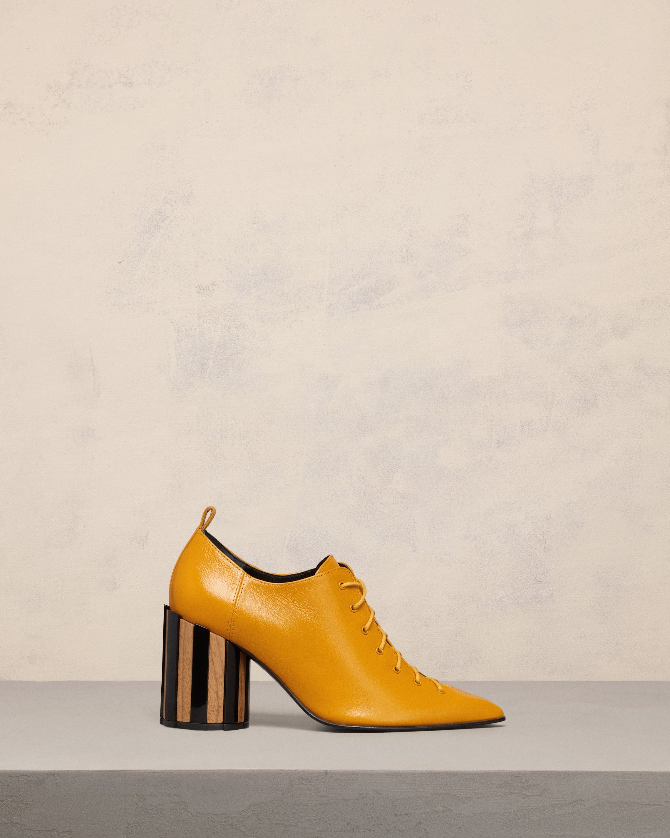 POINTED TOE LACE-UP SHOES - 1