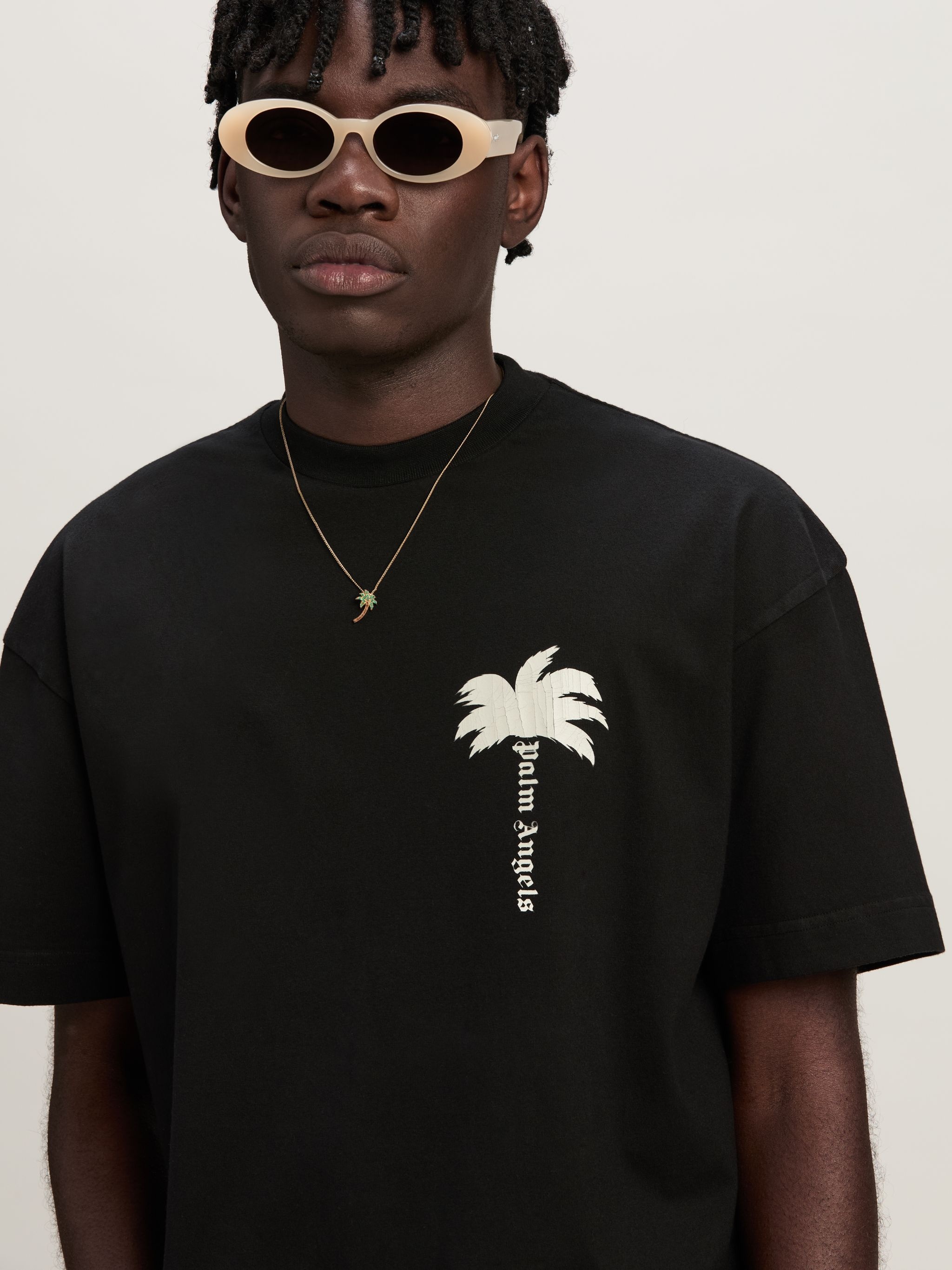 The Palm Back T-Shirt Black - 6