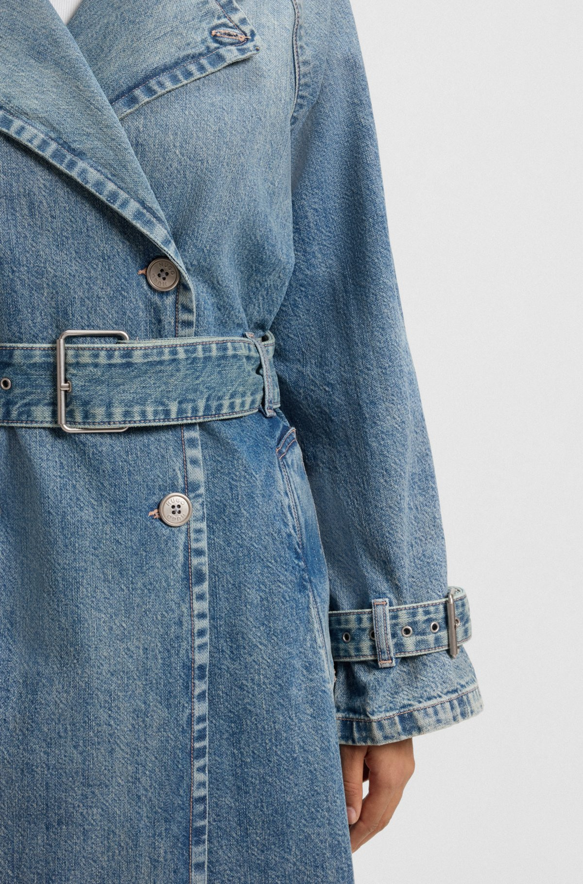 LONG-LENGTH TRENCH COAT IN BLUE DENIM - 5