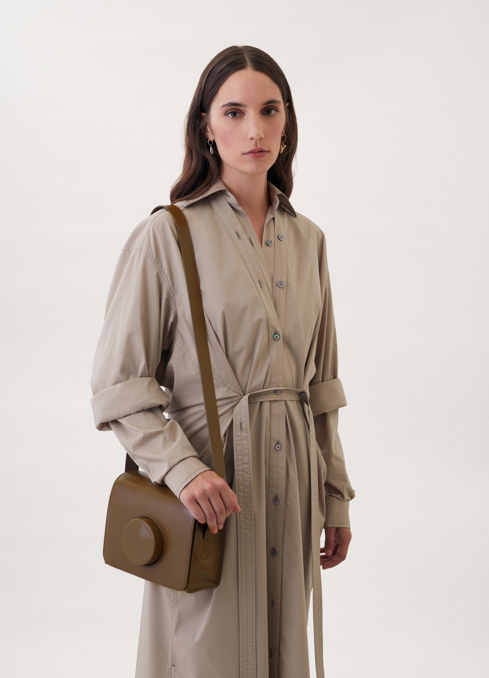 CAMERA BAG
VEGETABLE-TANNED LEATHER - 3