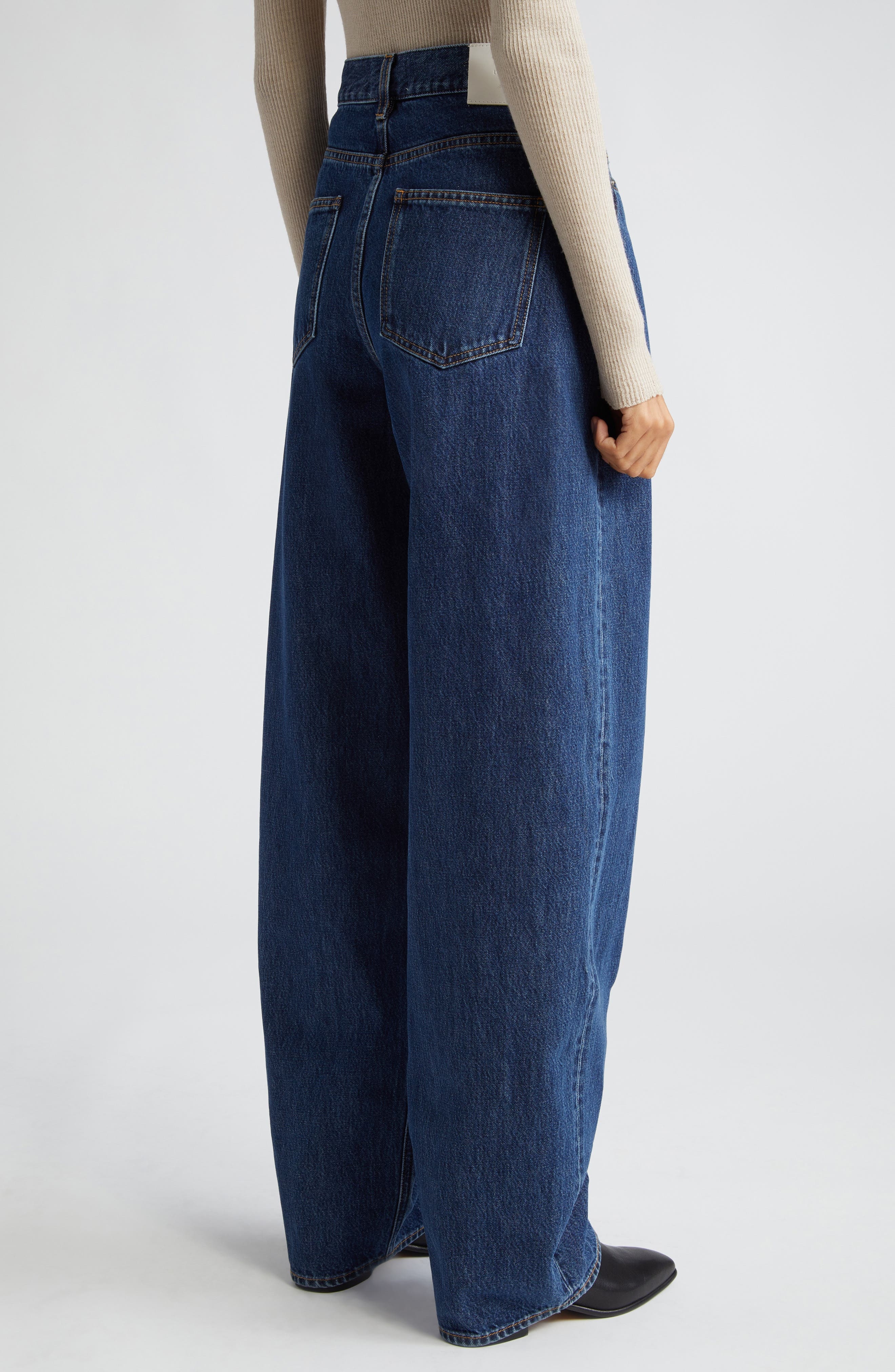LOULOU DE SAISON Samur High Waist Tapered Leg Jeans in Washed Blue at Nordstrom - 3