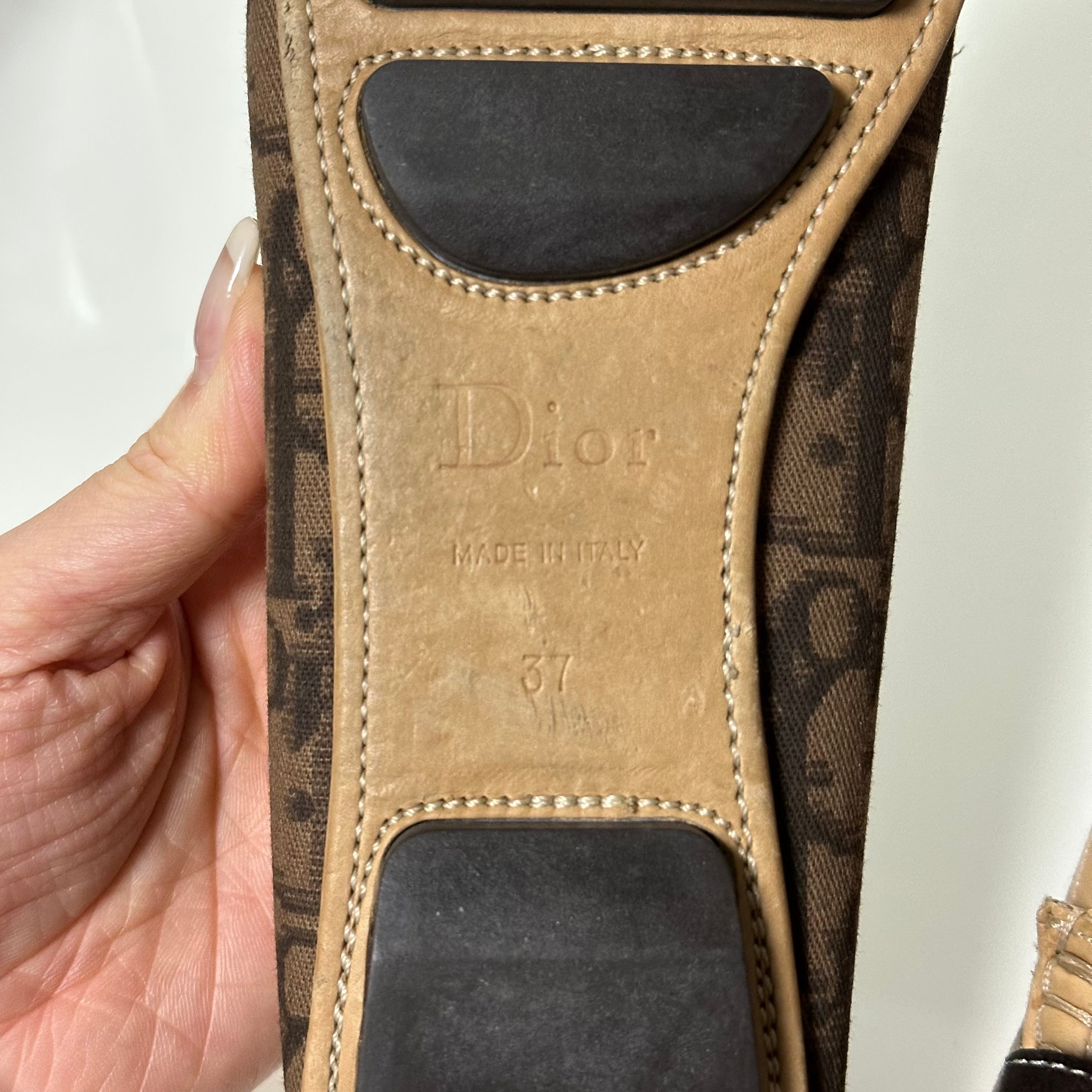 CHRISTIAN DIOR Fall Winter 2006 Romantique Trotter Loafers - 9
