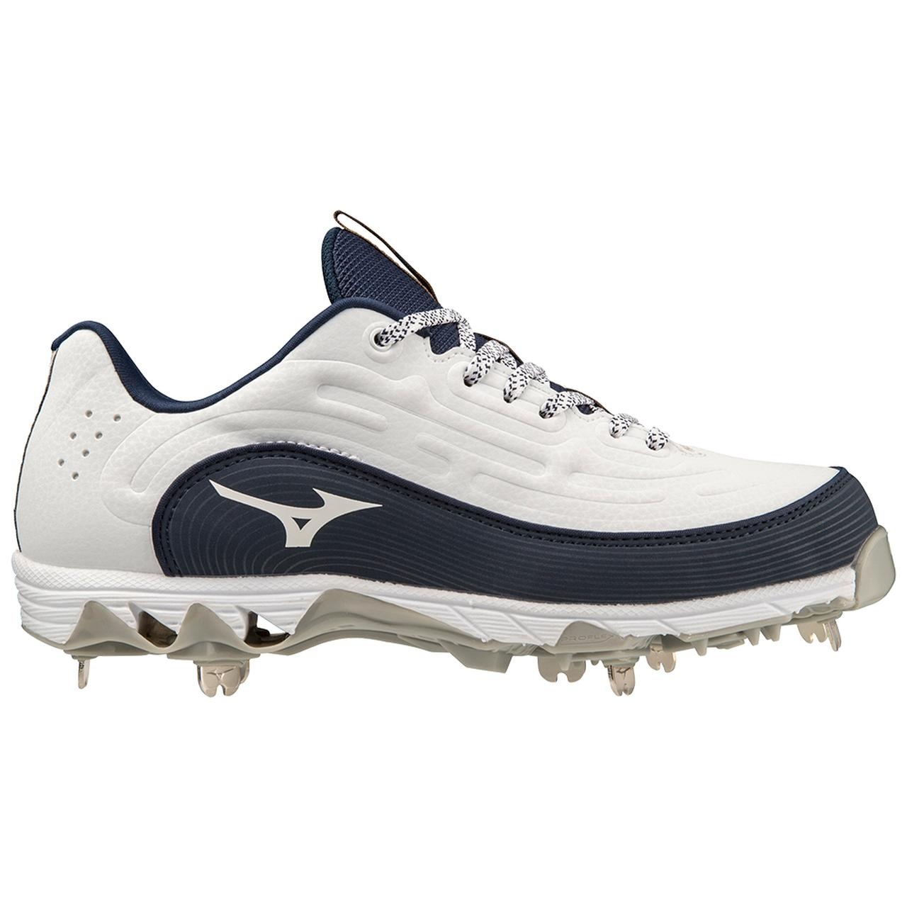 9-Spike Swift 8 Low Women's Metal Fastpitch Softball Cleat - 6